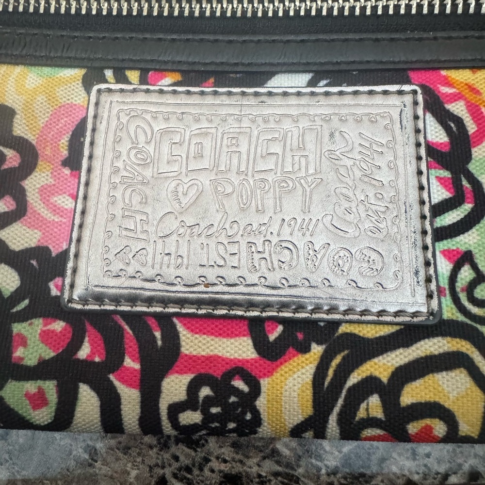 Coach Poppy Floral Graffiti Wristlet - EUC - Picture 4 of 5